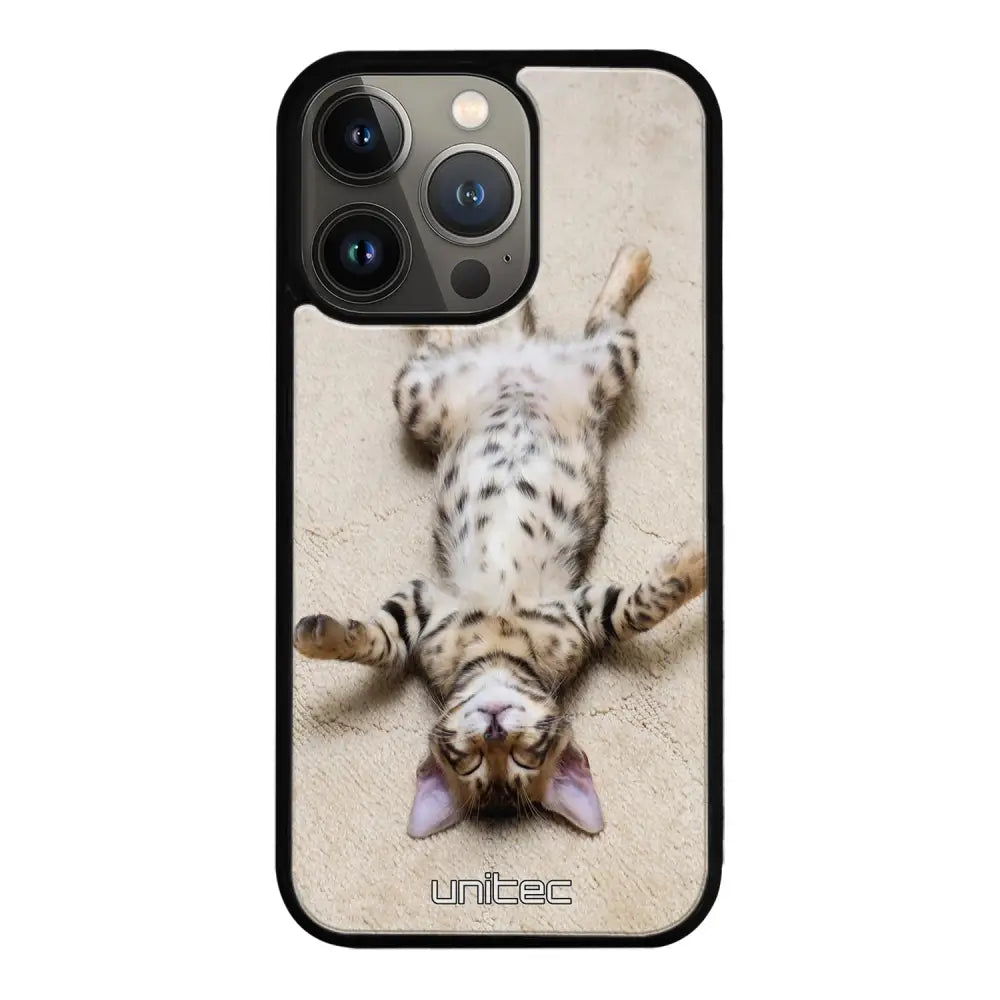 iPhone 13 Pro kissa suojakuoret - Relaxing Cat - Ei