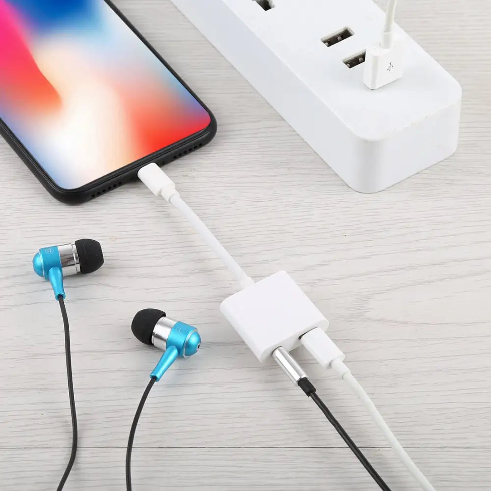 Lightning - 3.5mm AUX ja Lightning